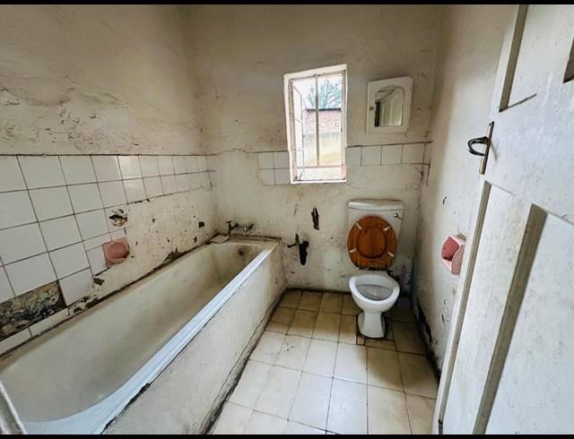 7 BEDROOM HOUSE FOR SALE IN DELVILLE